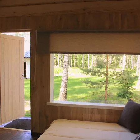 אתר קמפינג Pedaja Puhketalu