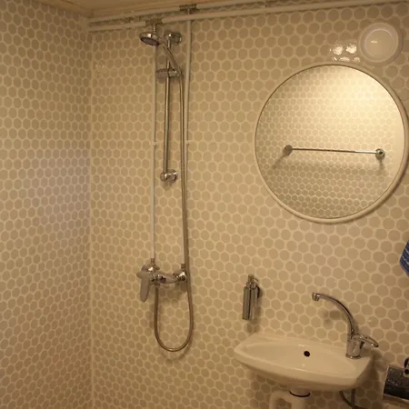 Kamp Pedaja Puhketalu *